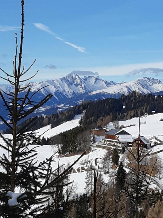 Haus Mauken - Appartments Mit Panoramablick Murau Bagian luar foto